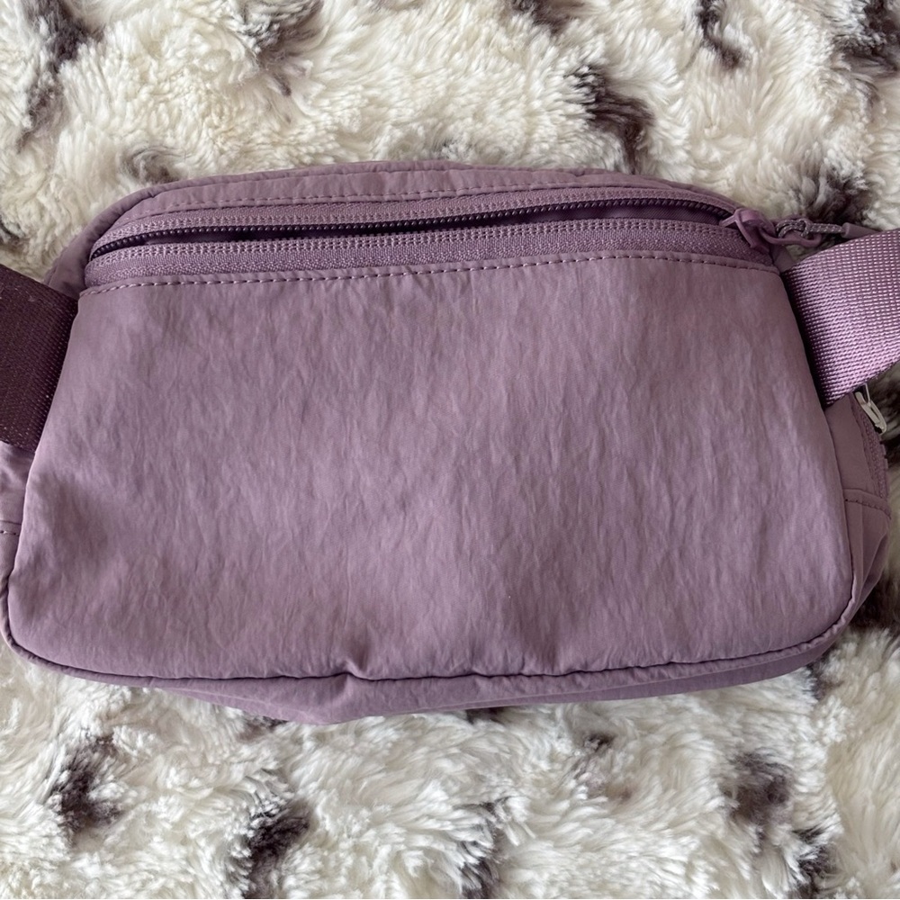 Lululemon Lavender Luxe Everywhere Belt Bag 1L - Picture 4 of 7